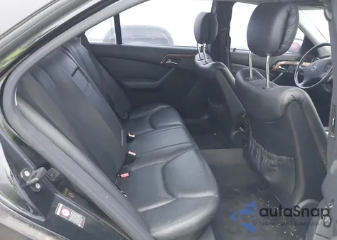 2001 Mercedes-Benz S 500 from USA, damaged, VIN WDBNG75J71A137152